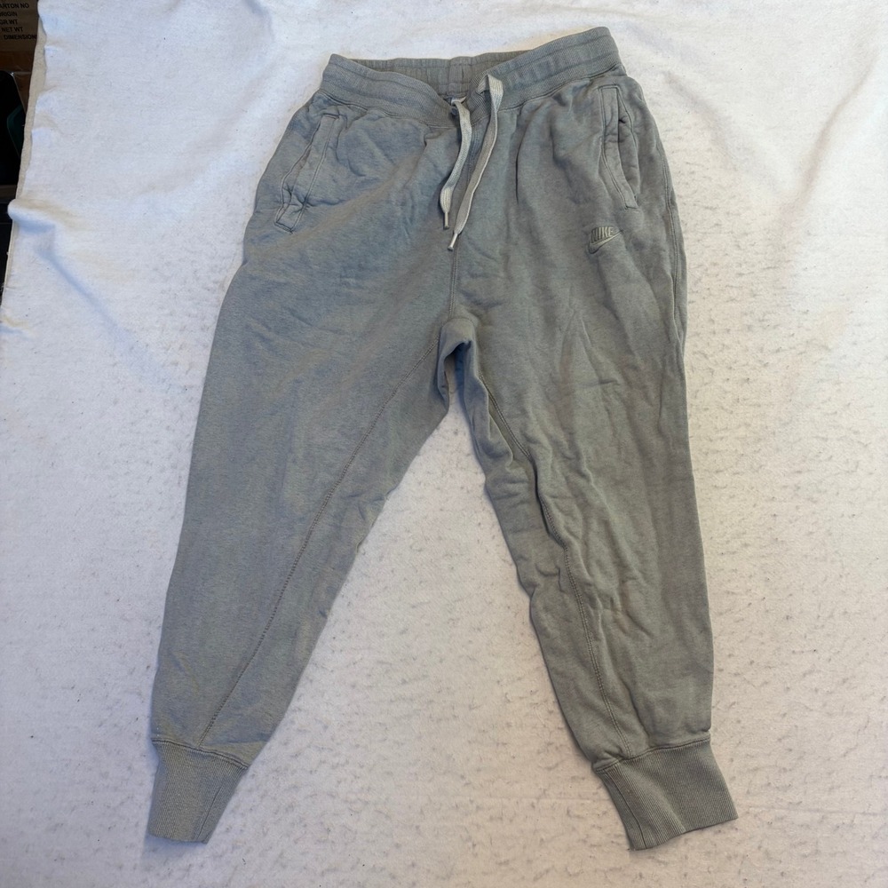 Nike Jogger Sweatpants Mens Size M Gray Drawstring Elastic Waist Cuffed Hem